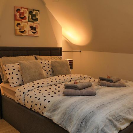 Top Floor Apartment In Islington ลอนดอน ภายนอก รูปภาพ
