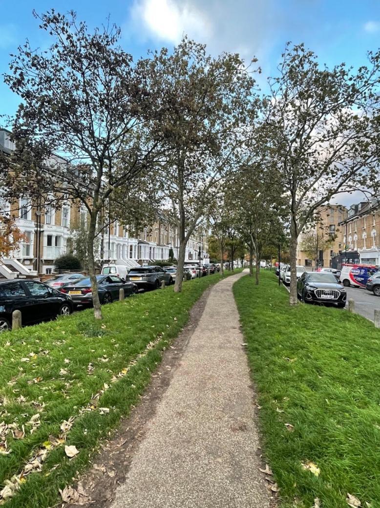 Top Floor Apartment In Islington ลอนดอน ภายนอก รูปภาพ